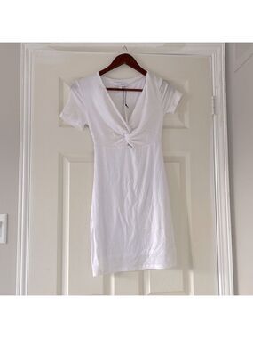 Olivaceous Mini Dress Short Sleeve Twist Front Size Small
